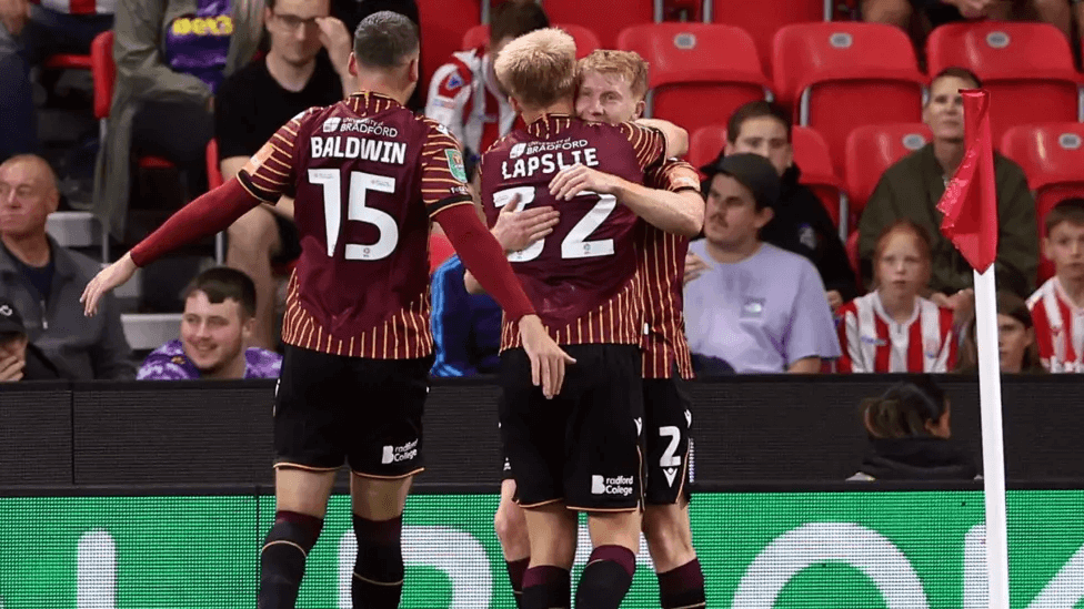 Bantams hammer Championship leaders