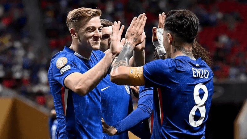 Delap shines in debut as Chelsea edge past LAFC
